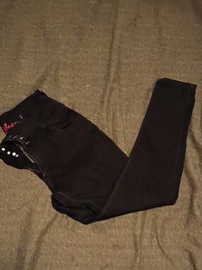 Ella jeans Women’s Black High-Waist Skinny Ponte Pants